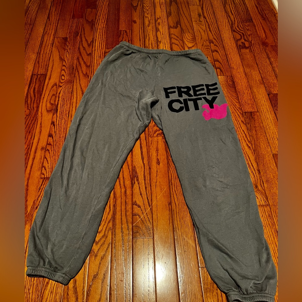 Free city Grey Sweatpants Black/Pink Logo Size Large